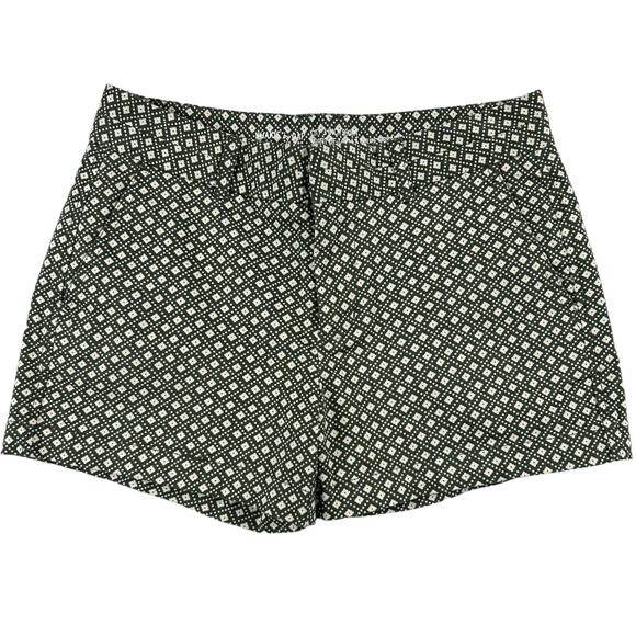 Gap Pants - Khakis by Gap Shorts Green White Geometric Flower Floral City 3” Cotton Spandex
